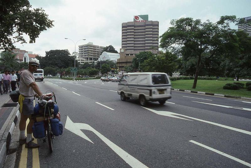 RWT 0100 102-25 Singapore.jpg